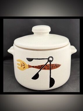 WEST BEND USA Stoneware Crock Bean Pot & Lid Mid Century Pottery 2 Qt Vintage